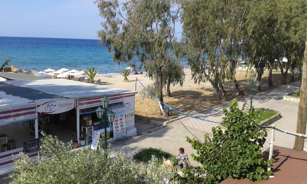 Seaside Studios Paralia Dionisiou Eksteriør billede